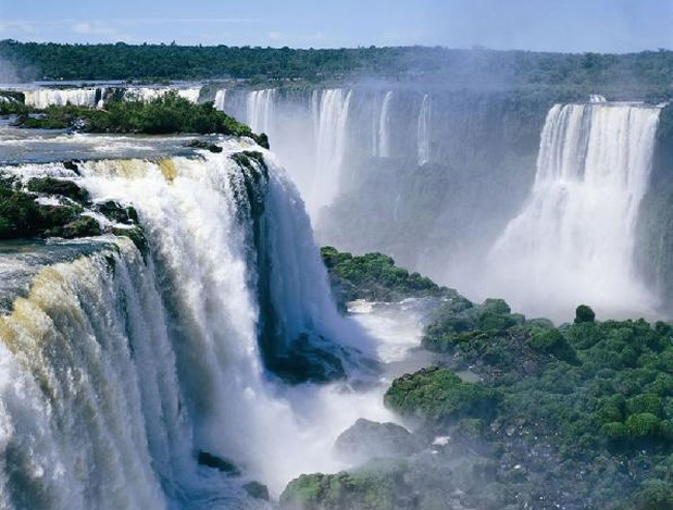 garganta del diablo en cataratas del iguazu